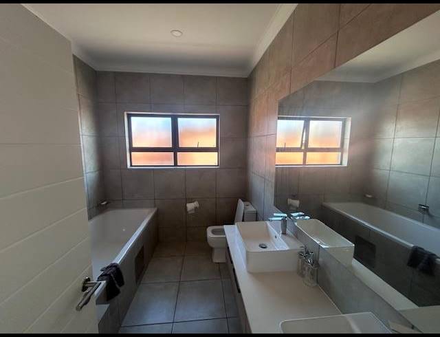 3 BEDROOM HOUSE FOR SALE IN SIX FOUNTAINS RESIDENTIAL ESTATE